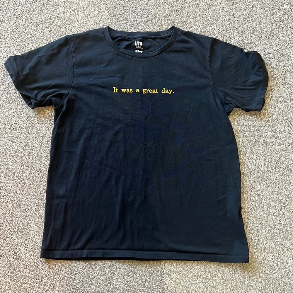 UNIQLO x DISNEY TEE SHIRT BLACK SIZE MEDIUM